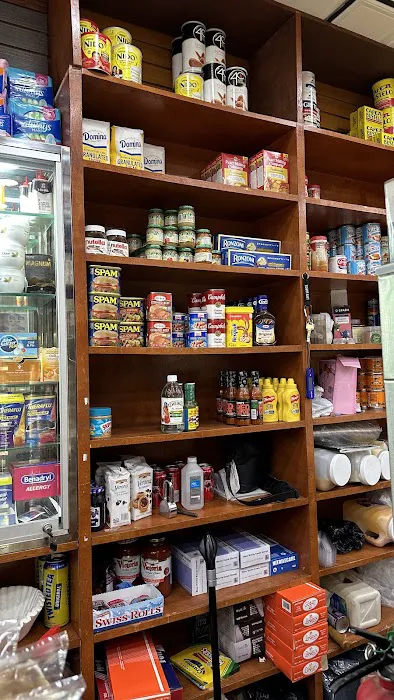 New Amsterdam Deli Corp Picture 6