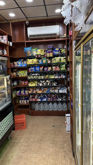 New Amsterdam Deli Corp Picture 3