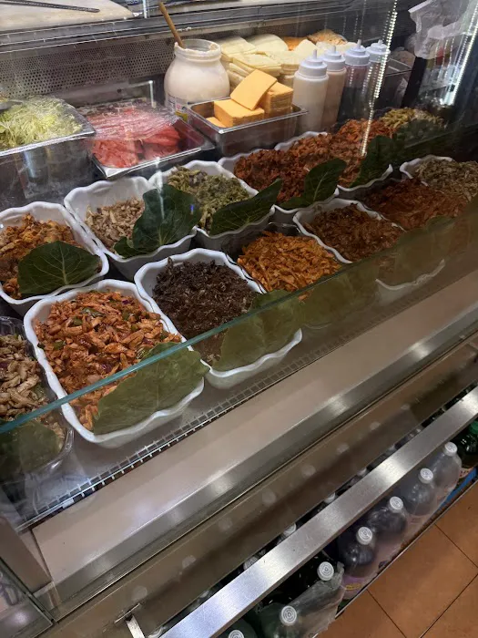 Golden Deli Picture 1