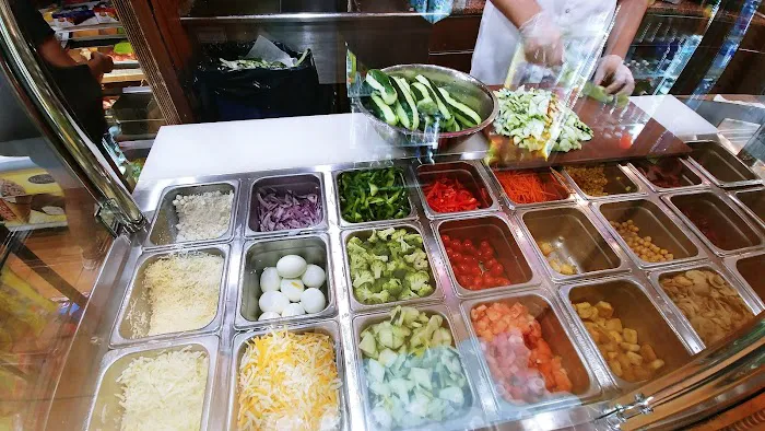 Golden Deli Picture 9