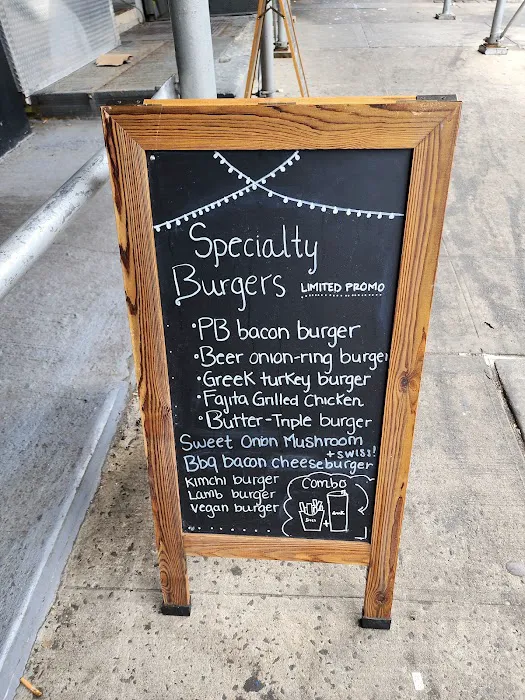 Burger & Shake Co. Picture 2