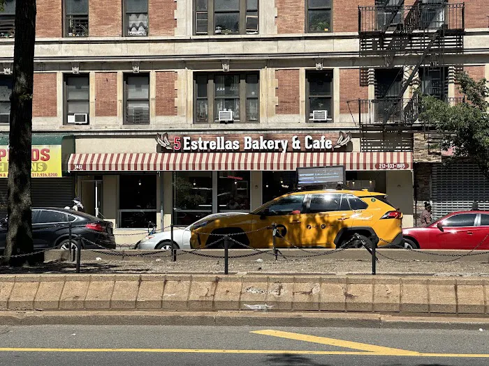 5 Estrellas Bakery & Cafe Picture 8
