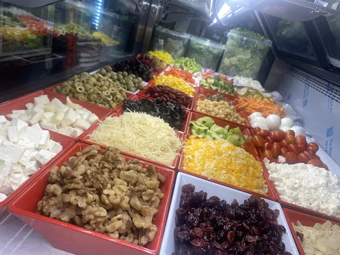 Santiago Deli Picture 4