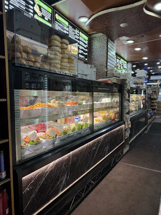 Santiago Deli Picture 2