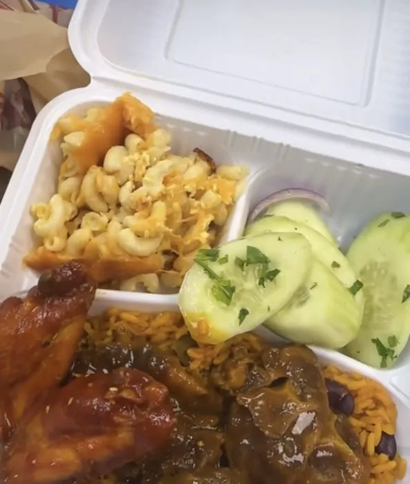 Empire Restaurant: Soul Food & Salad Bar Picture 5