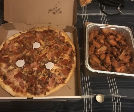 Mama Tina's Pizzeria