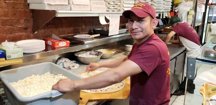 Mama Tina's Pizzeria Picture 2