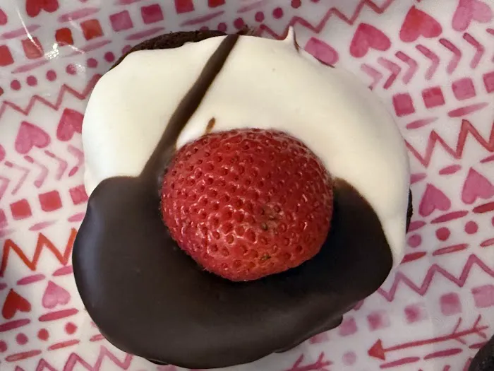 Happy Zoe Vegan Bakery Picture 3
