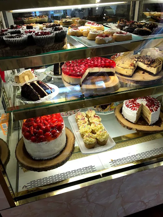Happy Zoe Vegan Bakery Picture 6