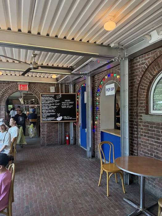 Blank Street Coffee Picture 10