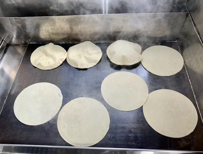Tacos El Comal Picture 8