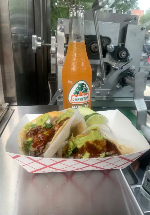 Tacos El Comal Picture 1