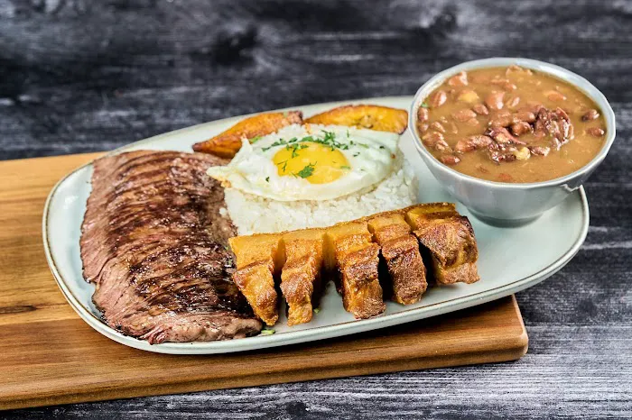New chipichape Bakery & Restaurant Picture 4