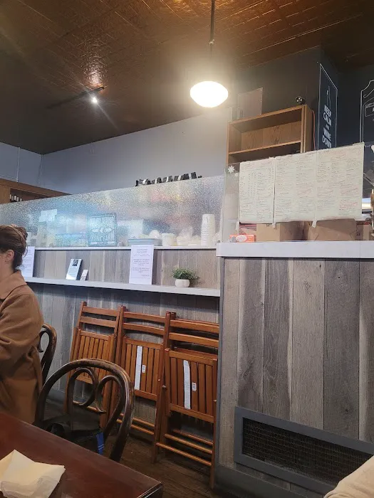 Aubergine Cafe Picture 3