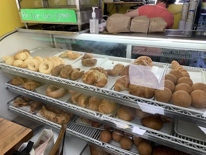 El Pilon Bakery Picture 9