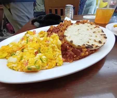 El Pilon Bakery
