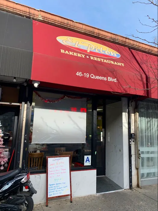 El Pilon Bakery Picture 2