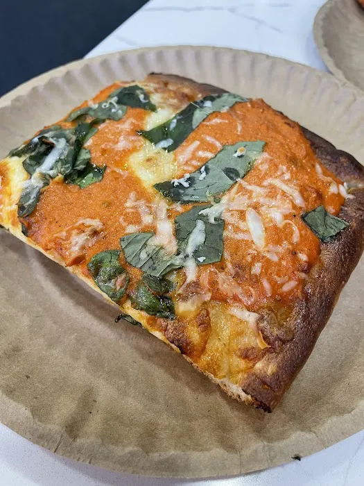 Leonardo’s Pizza - Sunnyside, Queens. Picture 4