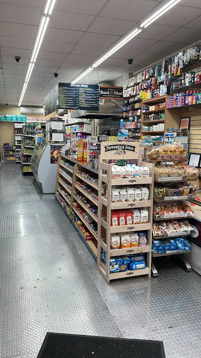 Sunnyside Super Deli Picture 7