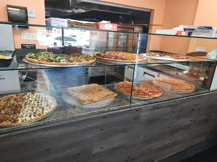 La Mozzarella Pizzeria Picture 8