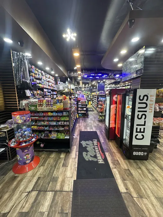 Fresh Harvest Deli Picture 1
