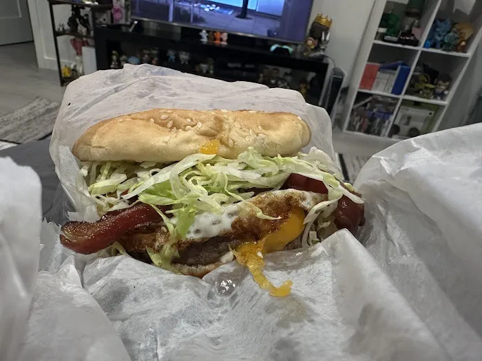 Fresh Harvest Deli Picture 6