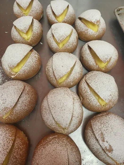BryJus international Bakery Picture 10