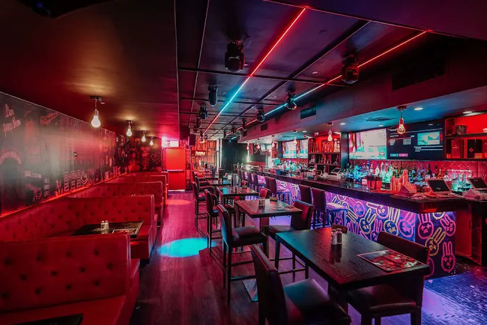 The Red District Picture 6