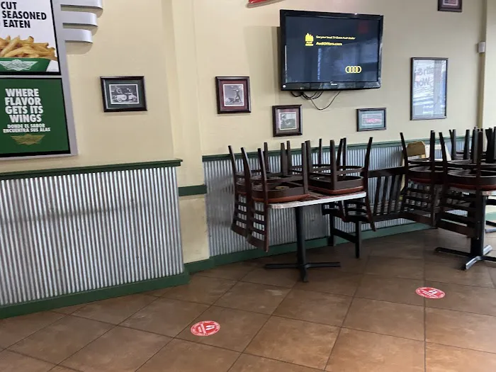 Wingstop Picture 6
