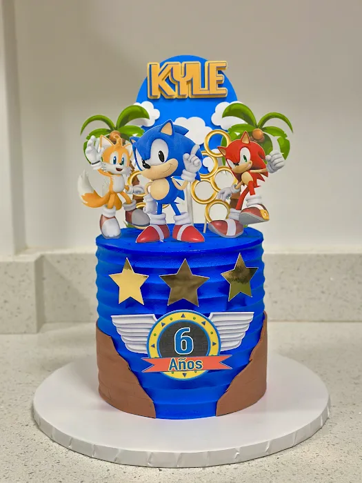 Isa's Cake (online only) Picture 4