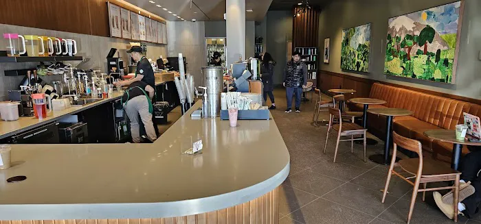 Starbucks Picture 7