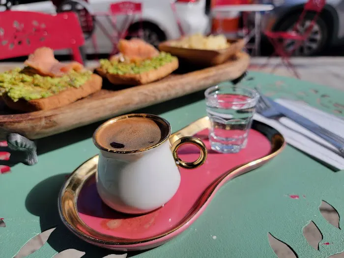 Cafe Sparrow Picture 4