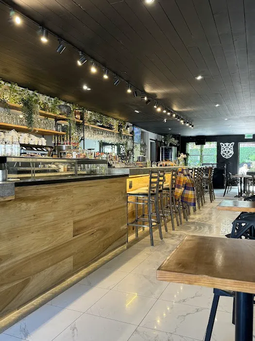 Jaguar Cafe Bistro Bar Picture 6