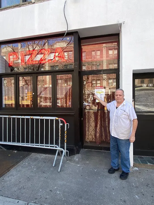 Andrew Bellucci's Pizzeria Picture 2