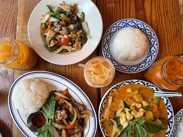 Pochana Thai Kitchen Picture 1