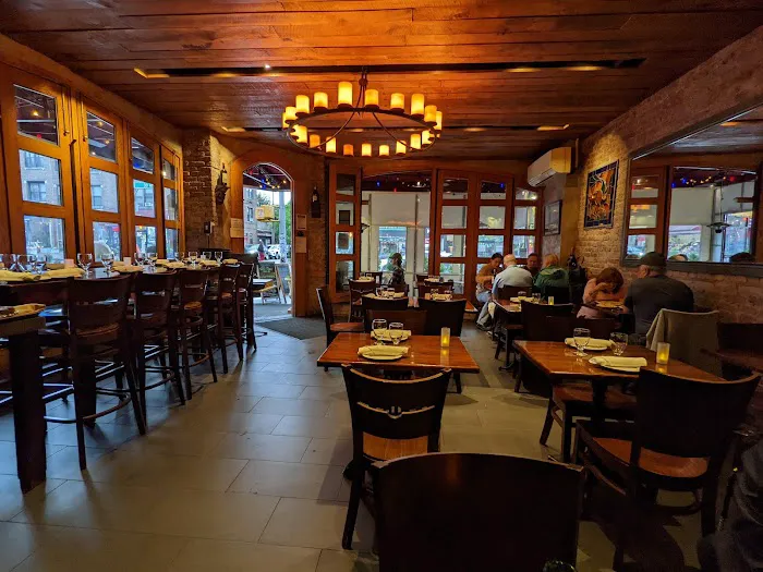 Via Trenta Osteria & Wine Bar Picture 6