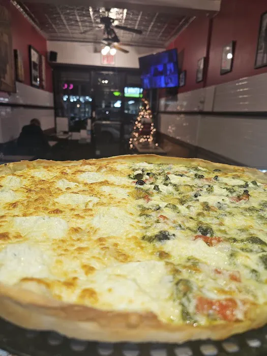 Rizzo's Pizza Picture 4