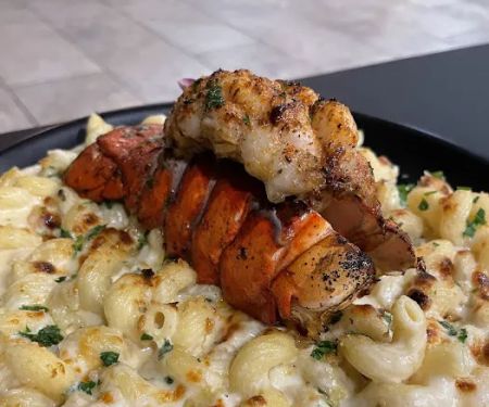 Cairo restaurant and lounge