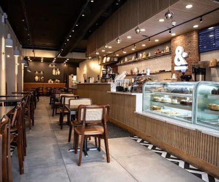 Moka & Co