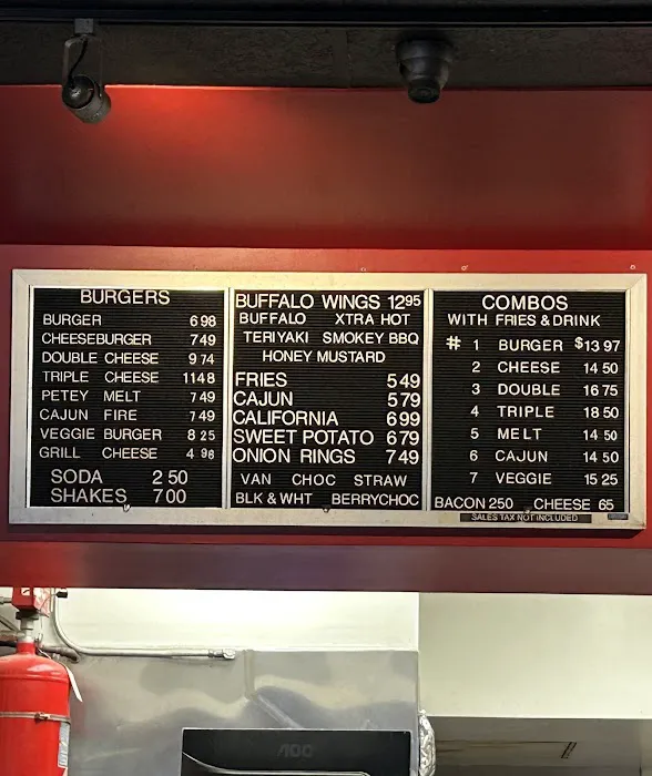 Petey’s Burger Picture 7