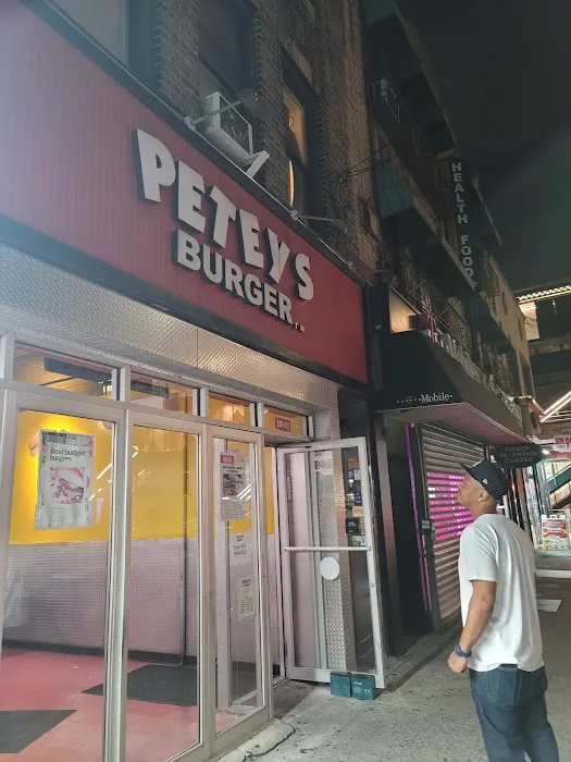 Petey’s Burger Picture 3