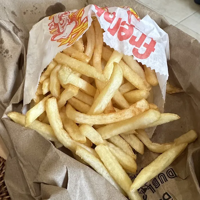Petey’s Burger Picture 9