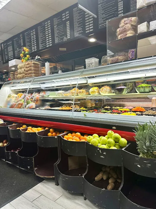 Astoria Fine Gourmet Deli Picture 9