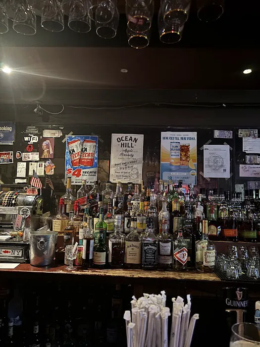Irish Whiskey Bar Picture 10