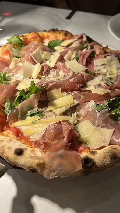 Basil Brick Oven Pizza Picture 3