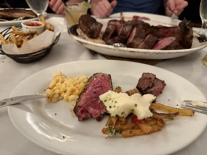 Amber Steak House Picture 4