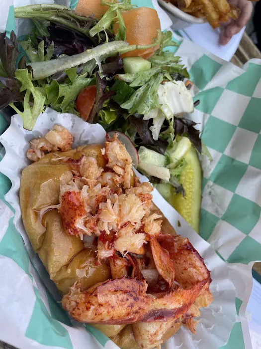 Greenpoint Fish & Lobster Co. Picture 2