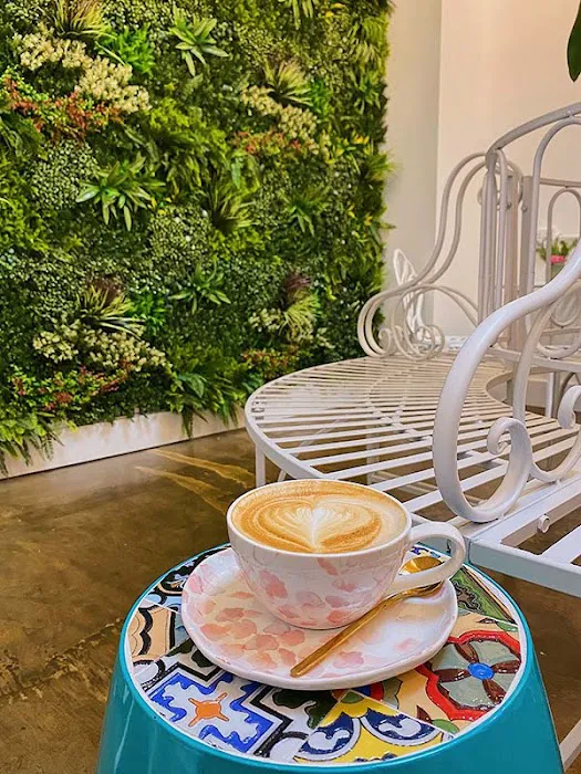 Cafe Renis Picture 6