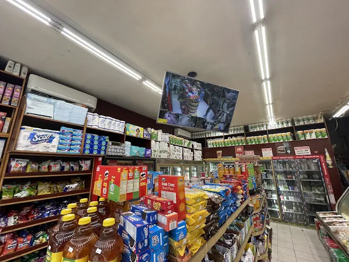 Cozine Deli Picture 4