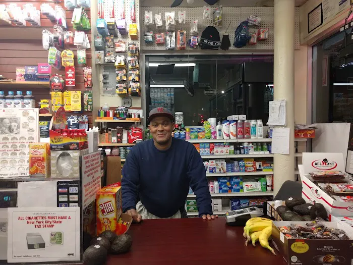 Miguel Nunez Kingsland Mini Picture 3